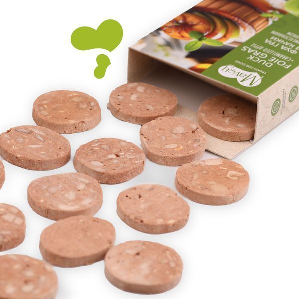 Лакомство для собак от 3-х месяцев Mavsy Freeze dried DUCK FOIE GRAS WITH CARAMELIZED APPLE фуа-гра из утки с карамелизированным яблоком, 50 г FDMAVSY02 фото